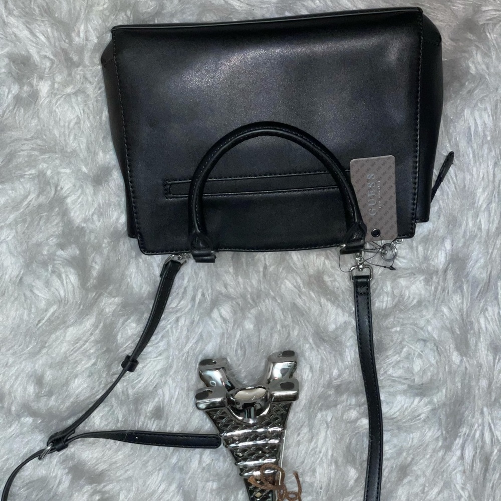 GUESS SLING BAG